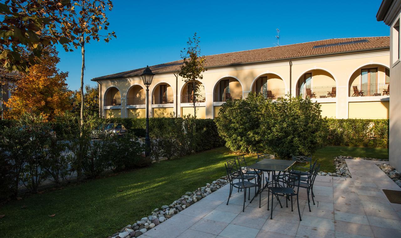 Hotel Villa Dei Carpini Oderzo Εξωτερικό φωτογραφία